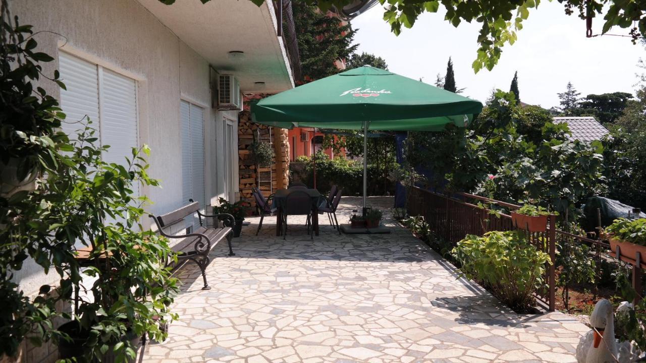 Apartman Ana Novi Vinodolski Esterno foto